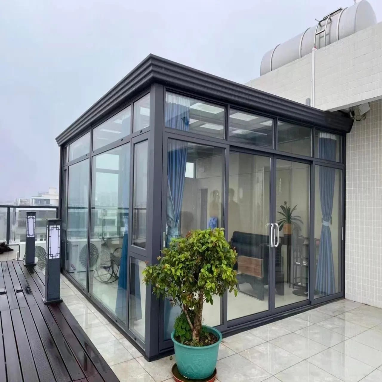 Aluminium glass enclosure